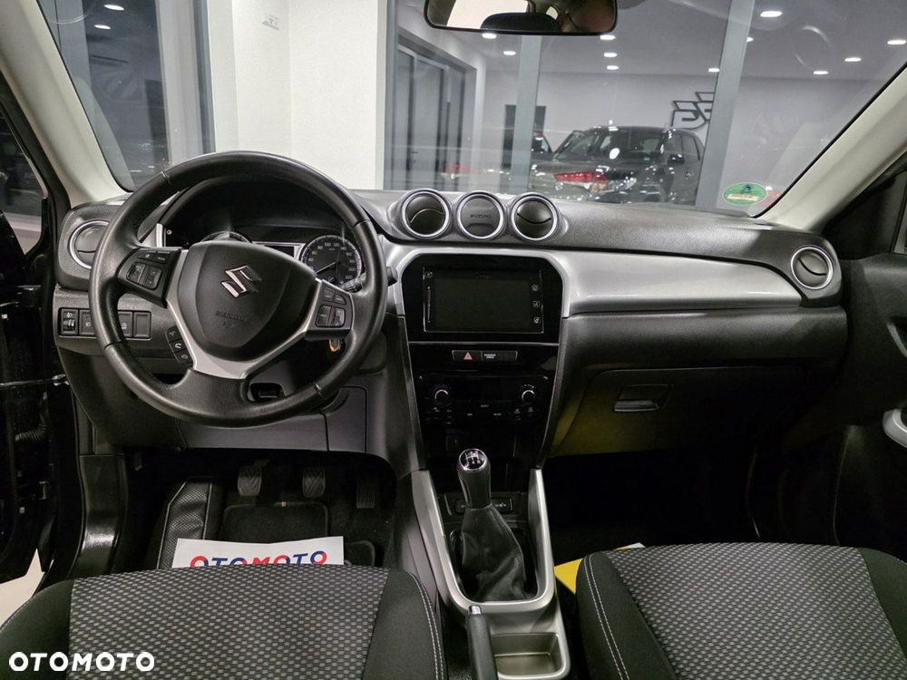 Suzuki Vitara 1.6 Premium 2WD - 16