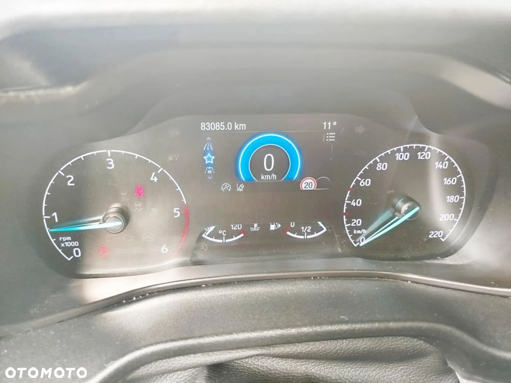 Ford Tourneo Connect 1.5 TDCi Titanium - 9