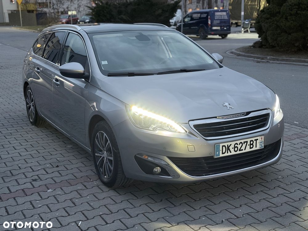 Peugeot 308 PureTech 130 GPF Stop & Start Allure Business-Paket - 7
