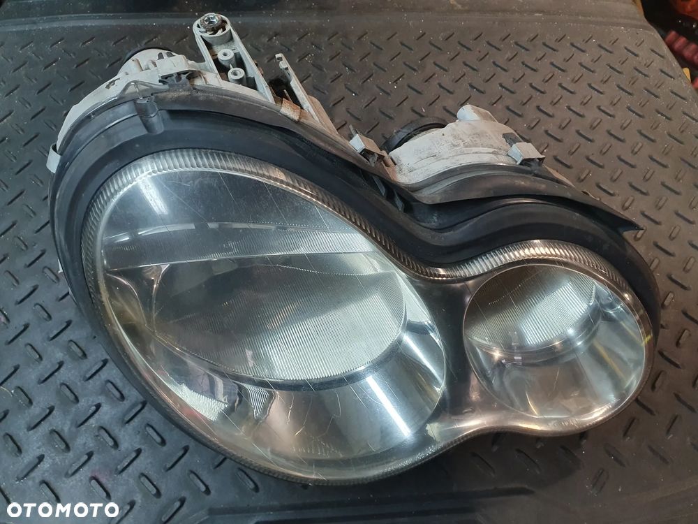 REFLEKTOR LAMPA MERCEDES C W203 '04- PRAWA DEPO - 1