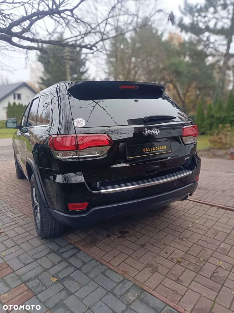 Jeep Grand Cherokee - 11