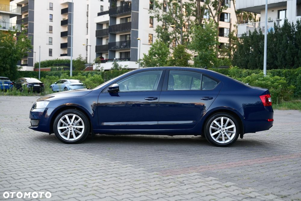 Skoda Octavia 2.0 TDI Style DSG - 8