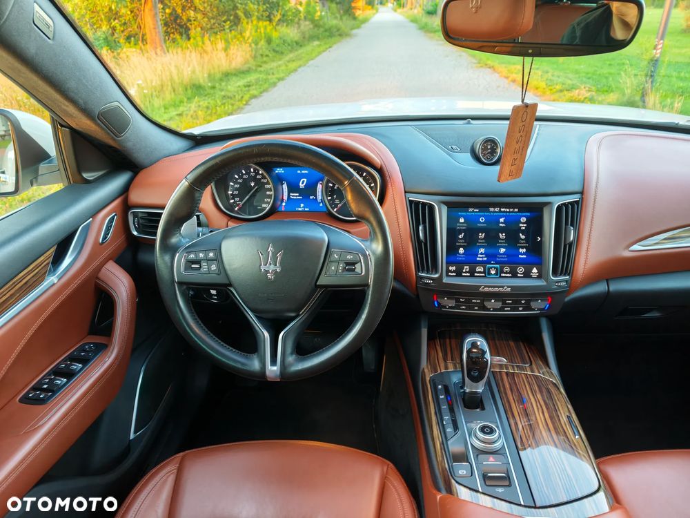 Maserati Levante S Q4 GranLusso - 18