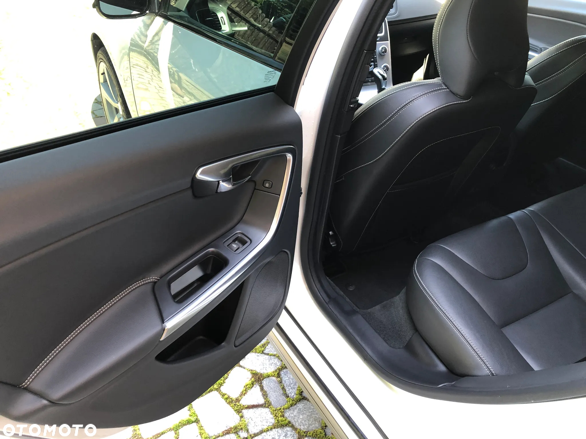 Volvo V60 D4 Drive-E Dynamic Edition (Momentum) - 20