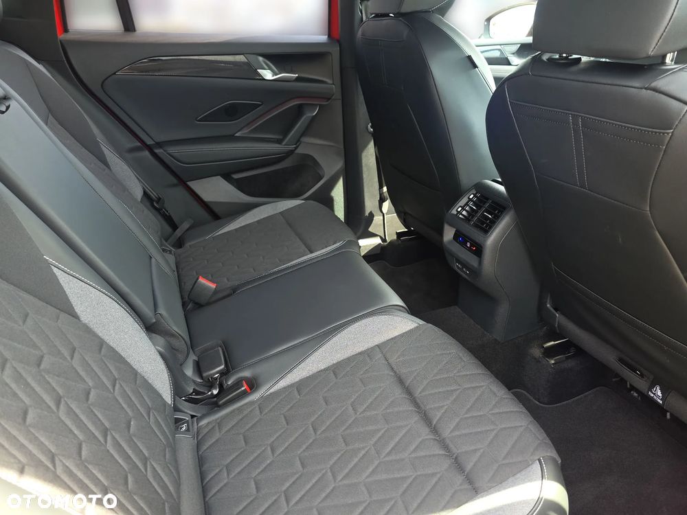 Volkswagen Tiguan - 14