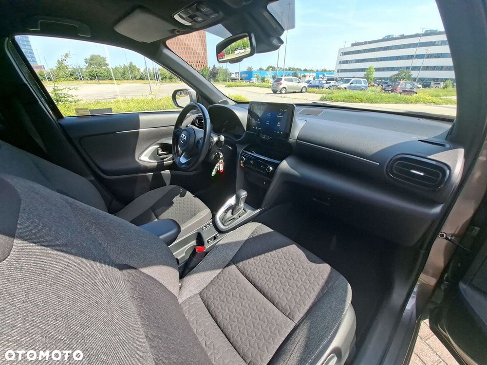 Toyota Yaris Cross Hybrid 1.5 Comfort - 23