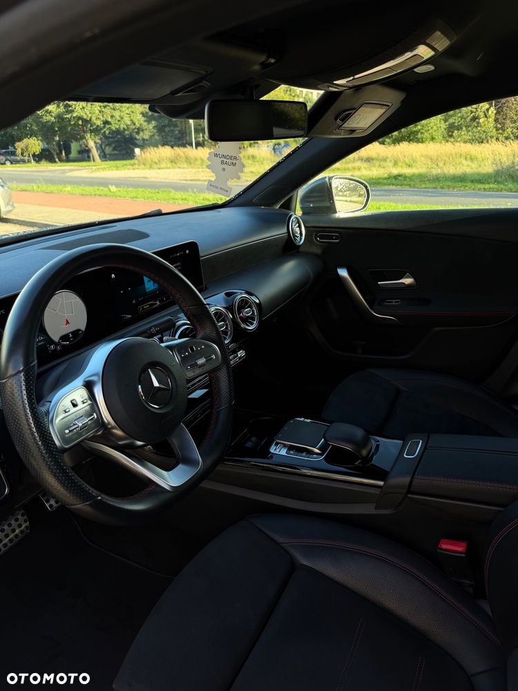 Mercedes-Benz Klasa A 180 d AMG Line 7G-DCT - 7
