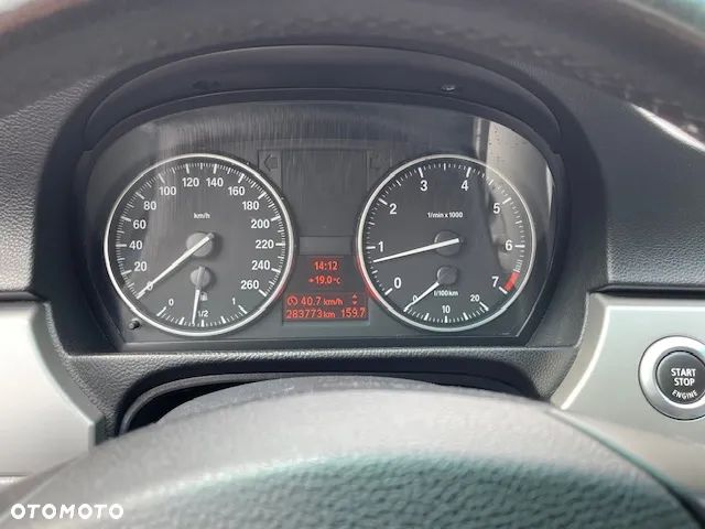 BMW Seria 3 318i - 16