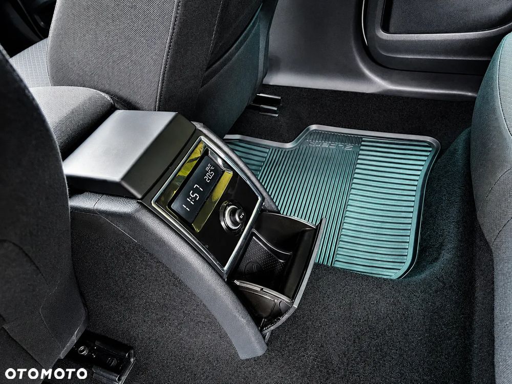 Skoda Superb 2.0 TDI DSG Ambition - 13