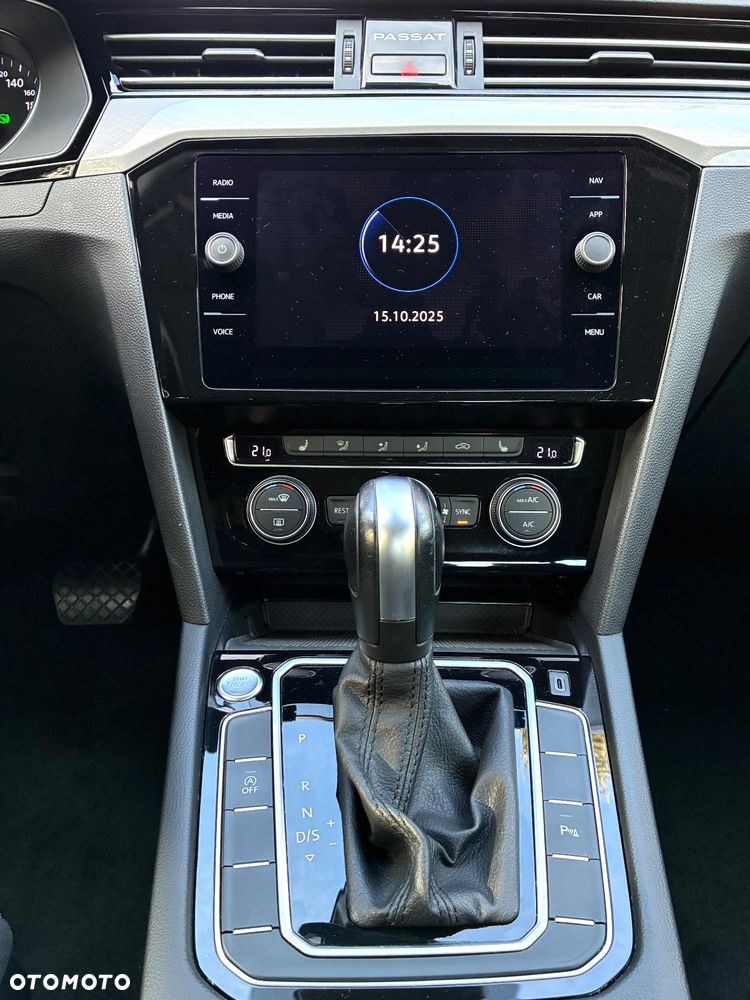 Volkswagen Passat 2.0 TDI EVO Business DSG - 9