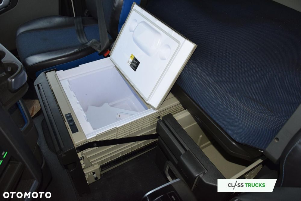 Volvo FH 460 Globetrotter XL i-Save - 12