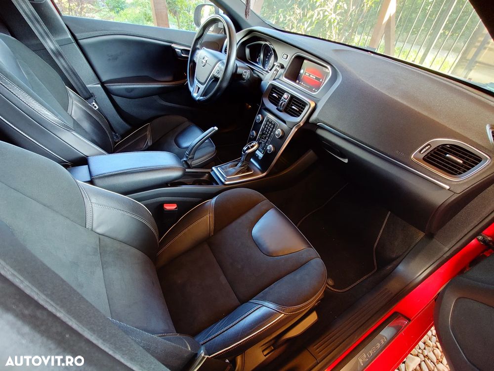 Volvo V40 T3 Geartronic RDesign - 15