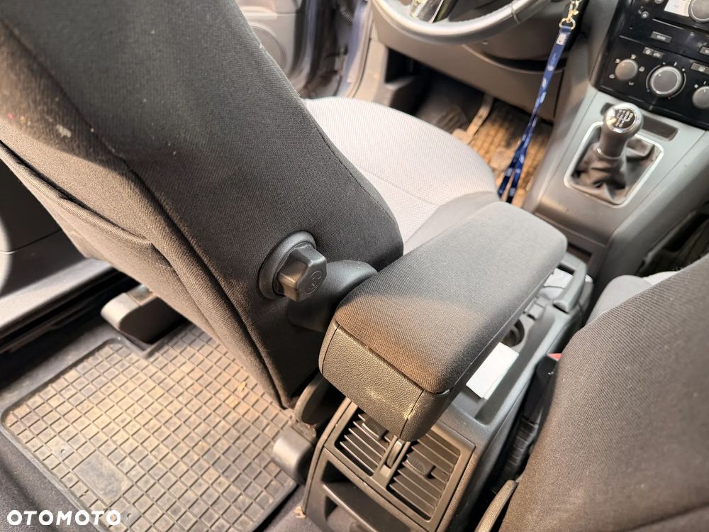 Opel Zafira 1.8 Family - 40