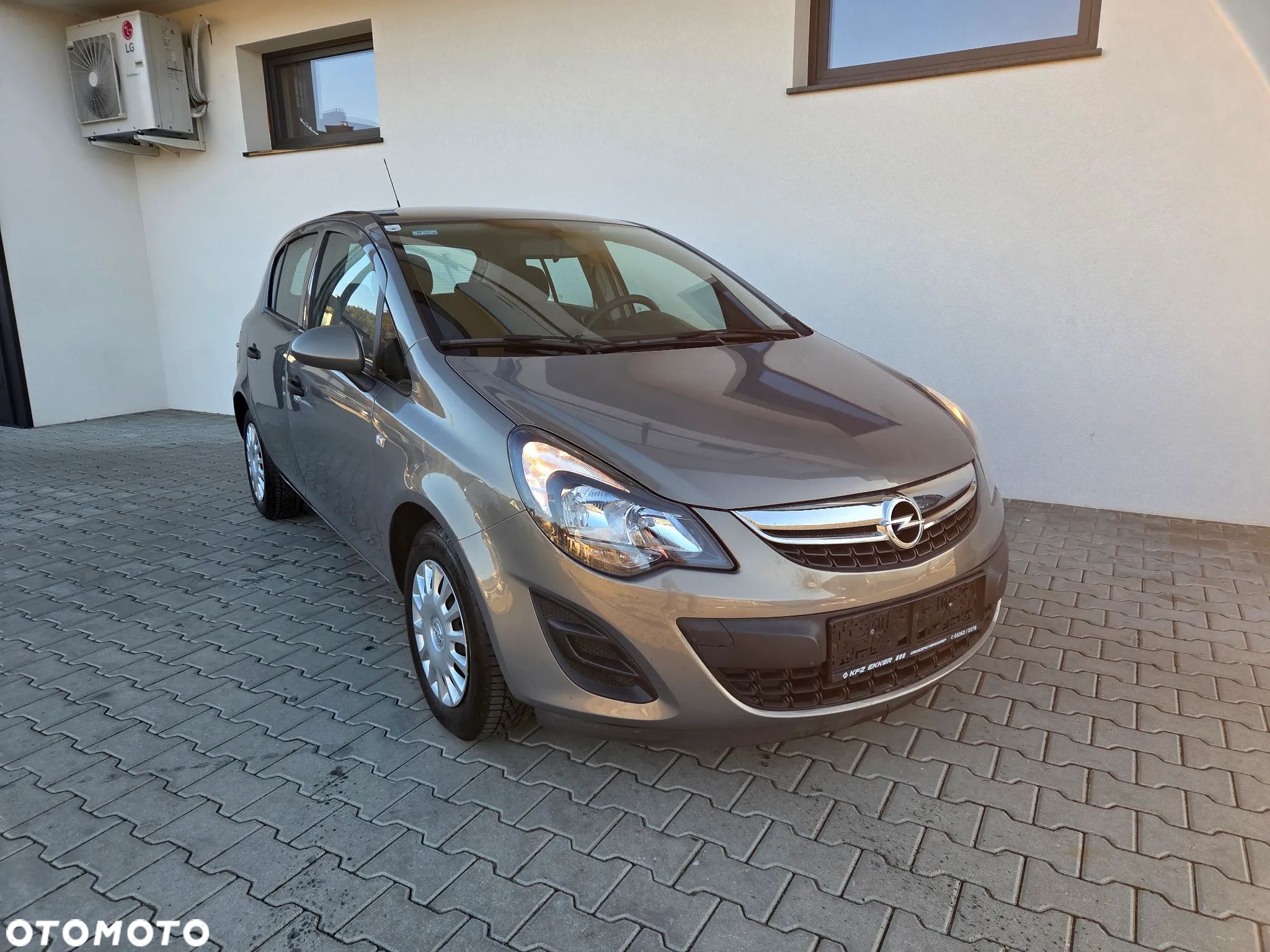 Opel Corsa - 1