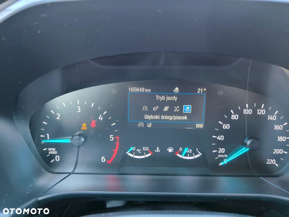 Ford Kuga 2.0 TDCi 2x4 Titanium - 23