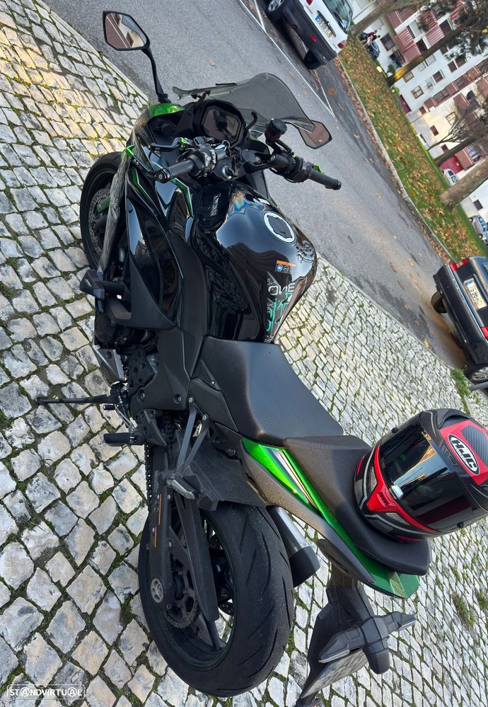 Kawasaki Ninja 1000SX - 5