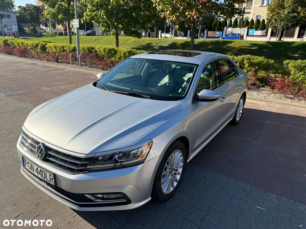 Volkswagen Passat 1.8 TSI Comfortline DSG - 17