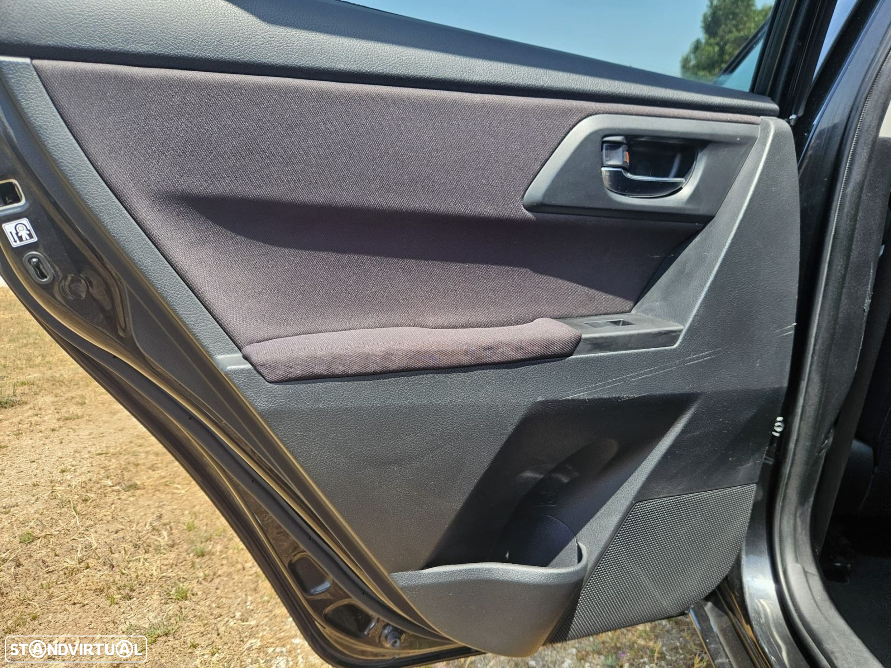Toyota Auris Touring Sports 1.4 D-4D Comfort - 43