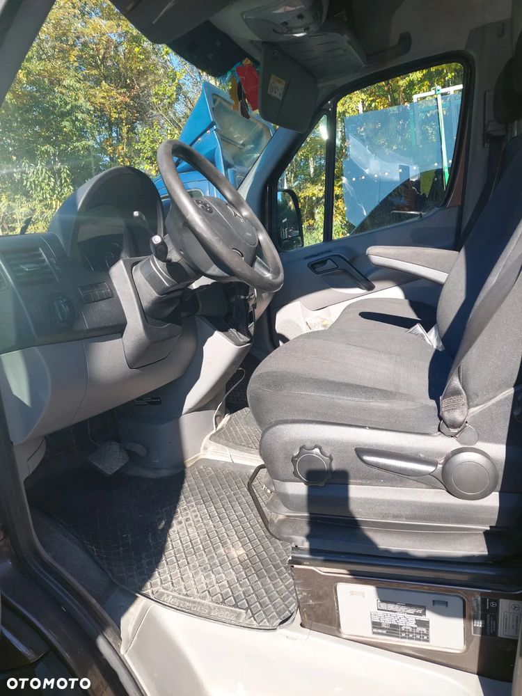 Mercedes-Benz SPRINTER - 6