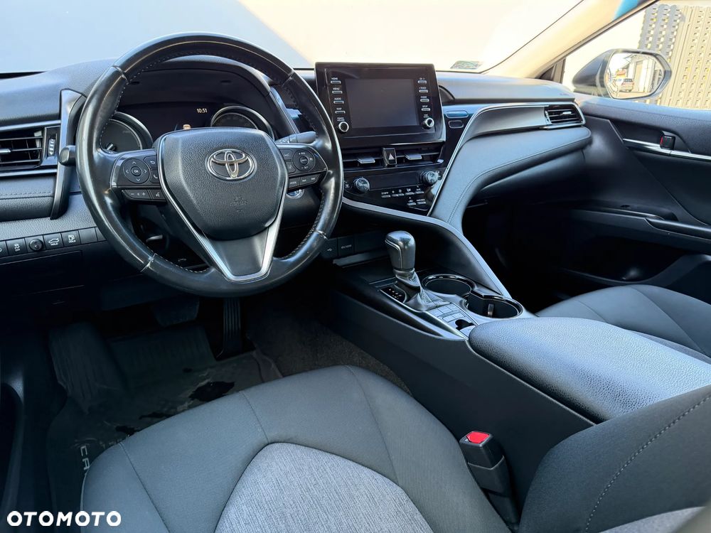 Toyota Camry 2.5 Hybrid Comfort CVT - 11