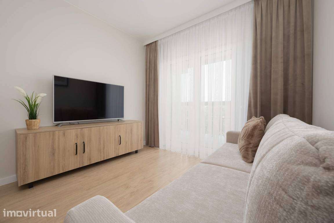 Apartamento T1 com 50m², elevador e ar condicionado - Grande imagem: 4/17