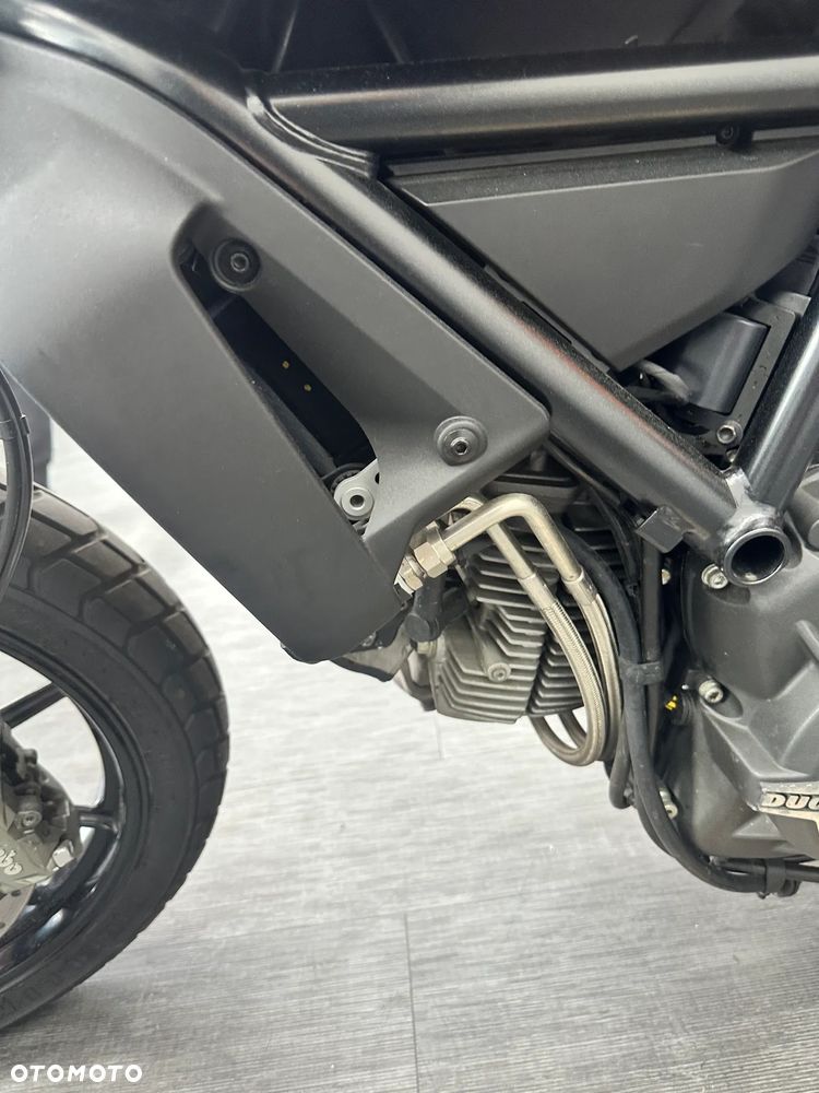 Ducati Scrambler - 11