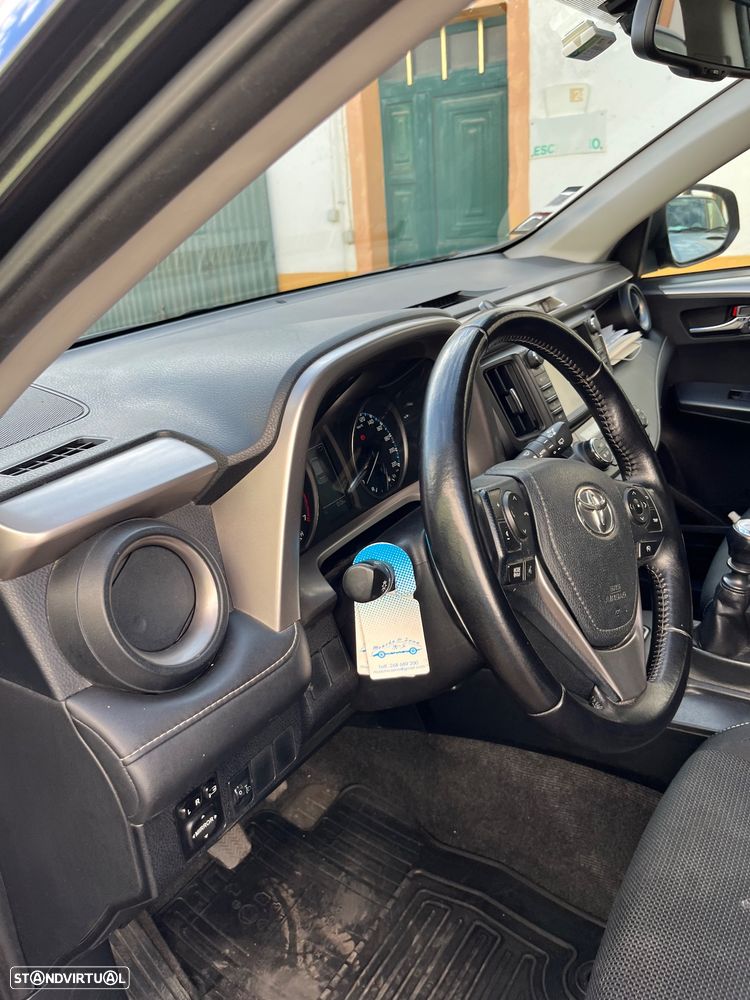 Toyota RAV4 2.0 D-4D Comfort - 17