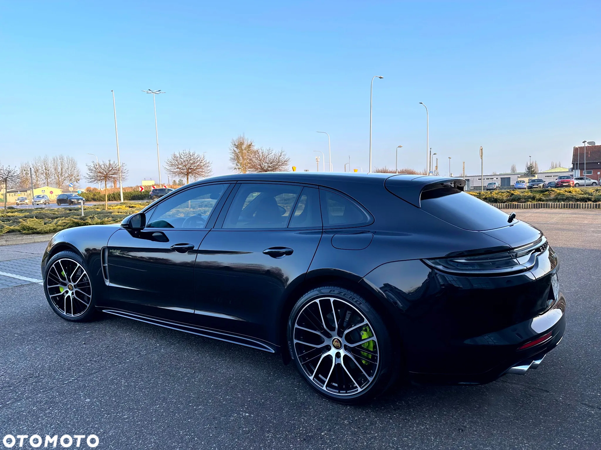 Porsche Panamera 4 E-Hybrid Sport Turismo Platinum Edition - 12