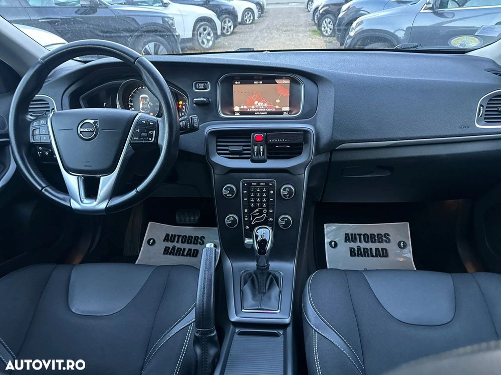 Volvo V40 D3 Geartronic Kinetic - 5