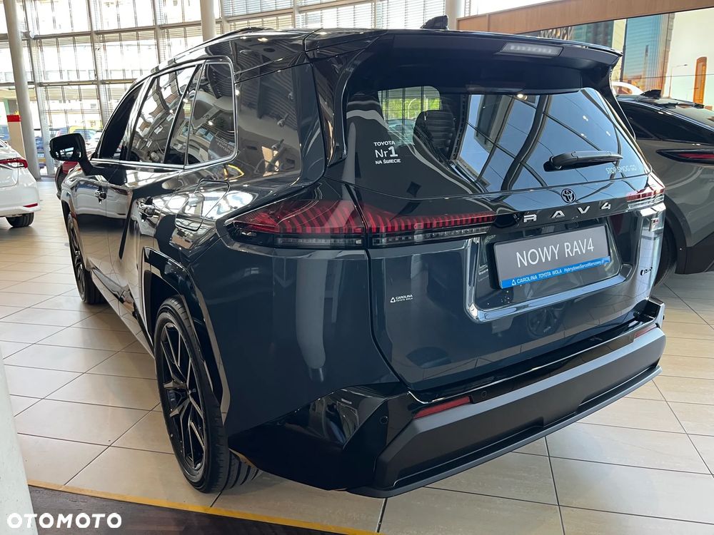 Toyota RAV4 - 6