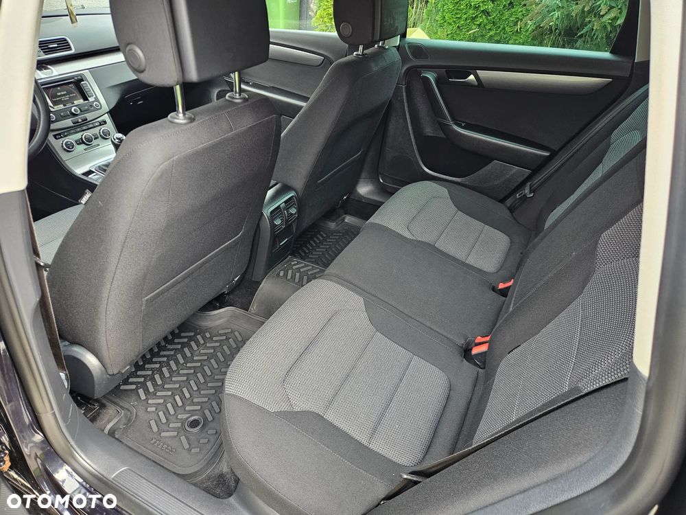 Volkswagen Passat 1.4 TSI BlueMotion Technology Comfortline - 8