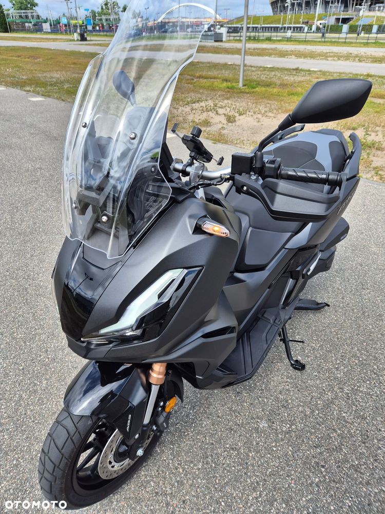Honda ADV350 - 11