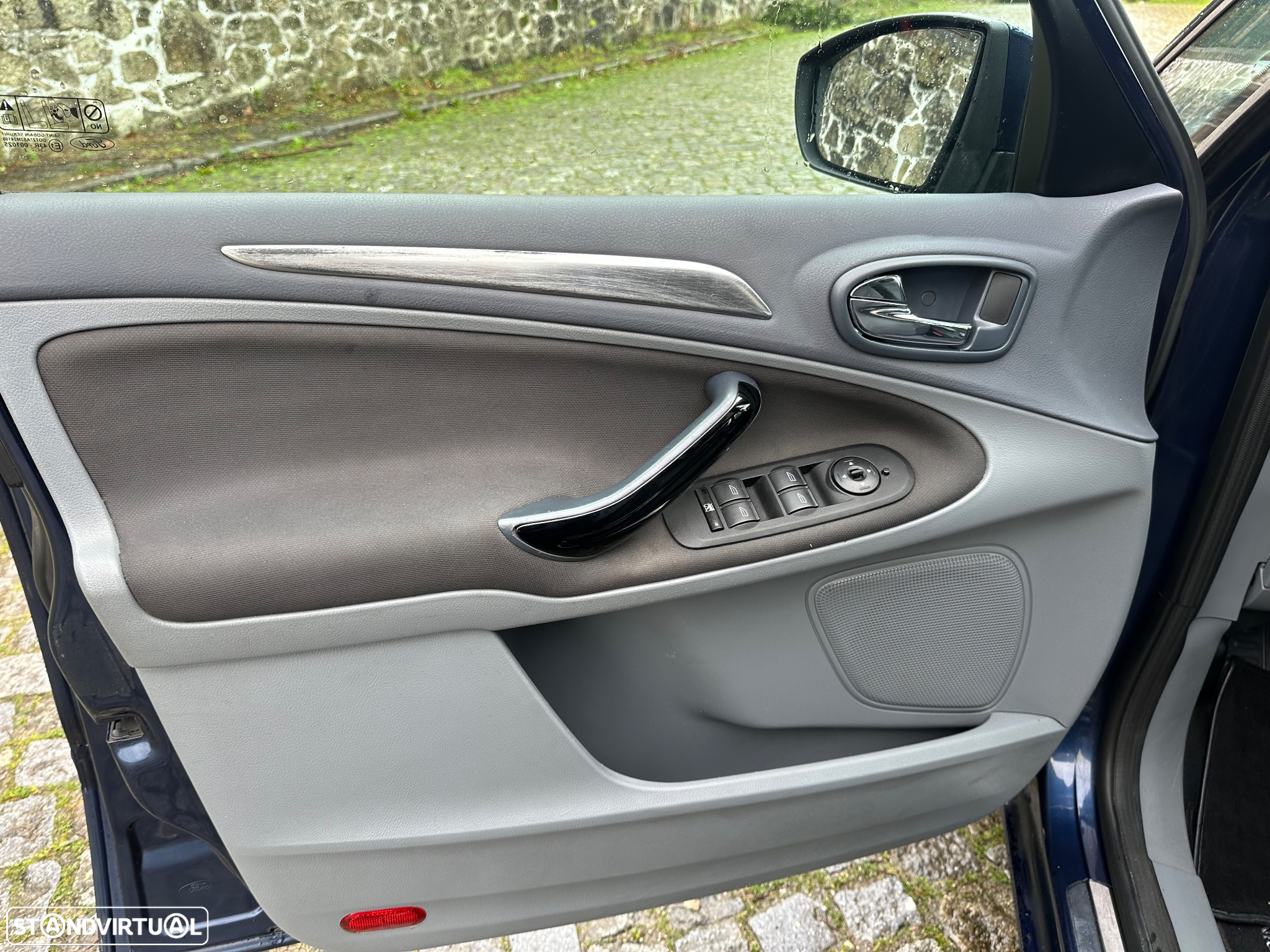 Ford S-Max 2.0 TDCi Titanium 7L - 37