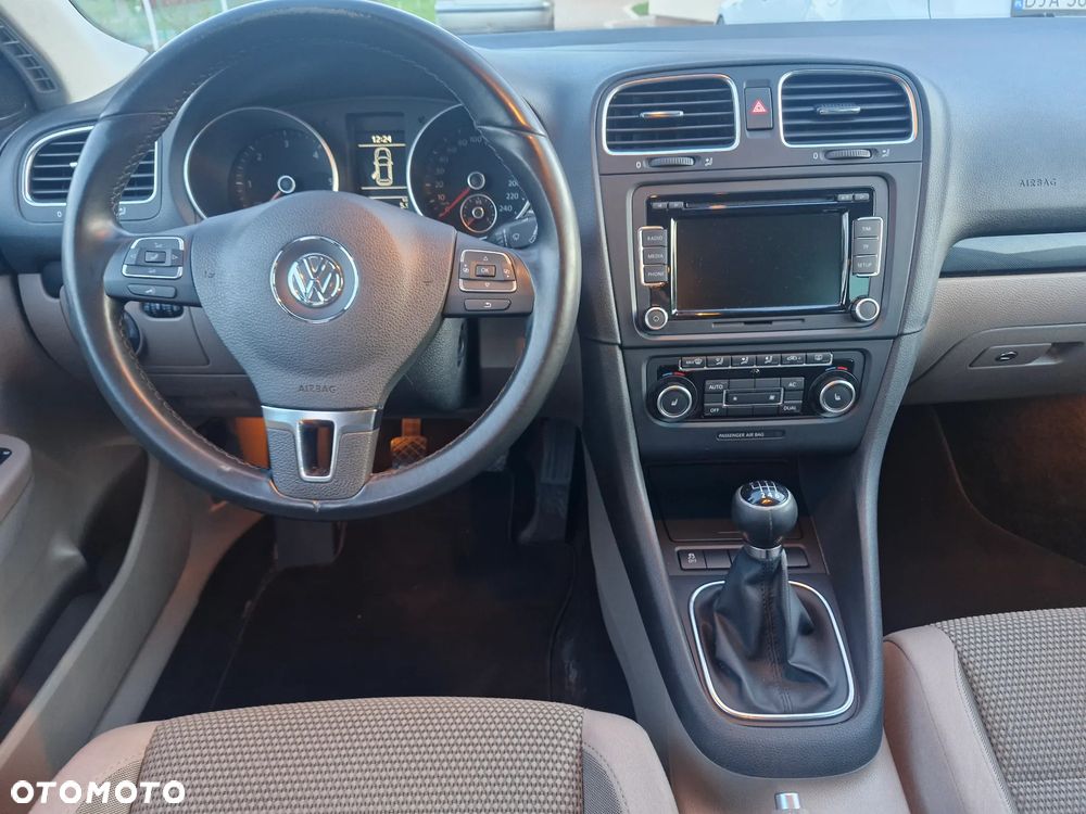Volkswagen Golf 2.0 TDI DPF Comfortline - 13