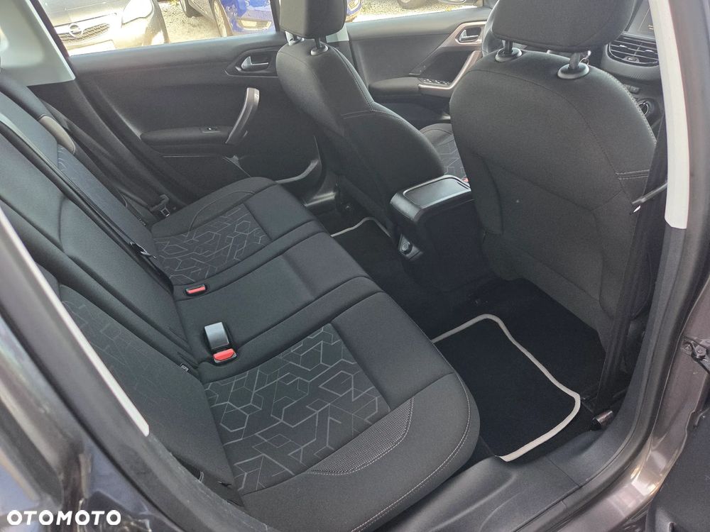 Peugeot 2008 PureTech 82 Active - 11
