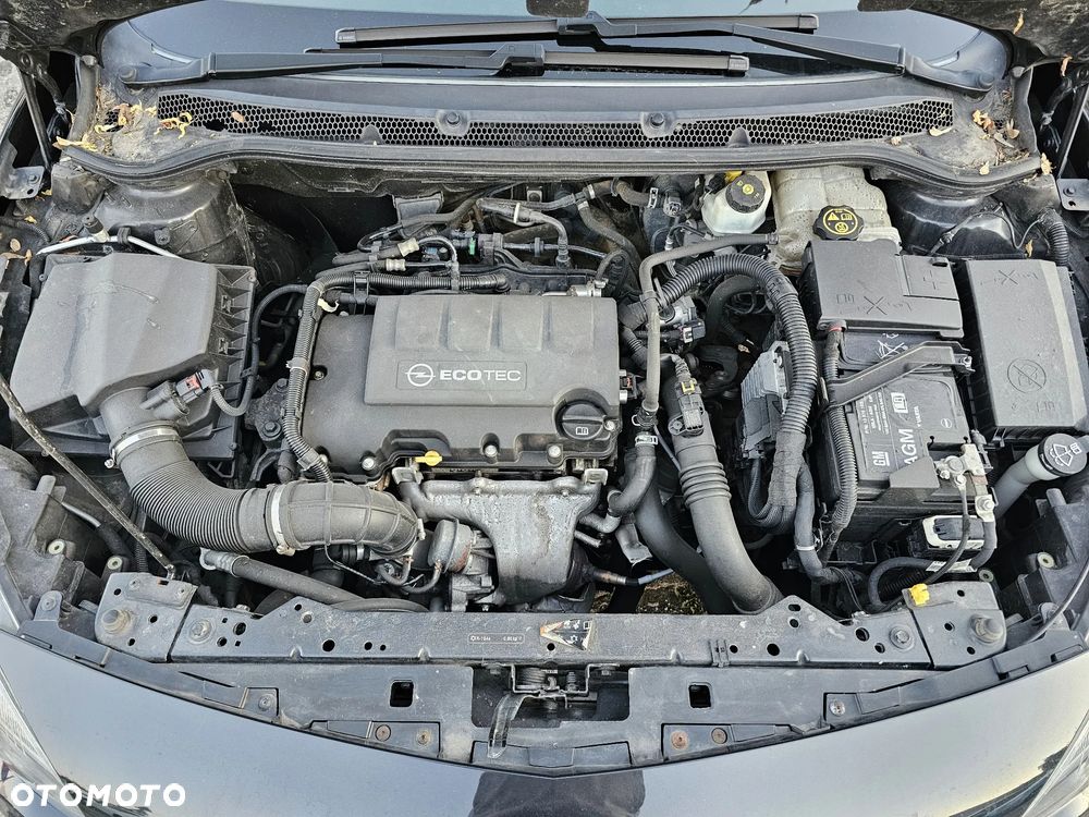 Opel Astra 1.4 Turbo 150 Jahre - 33