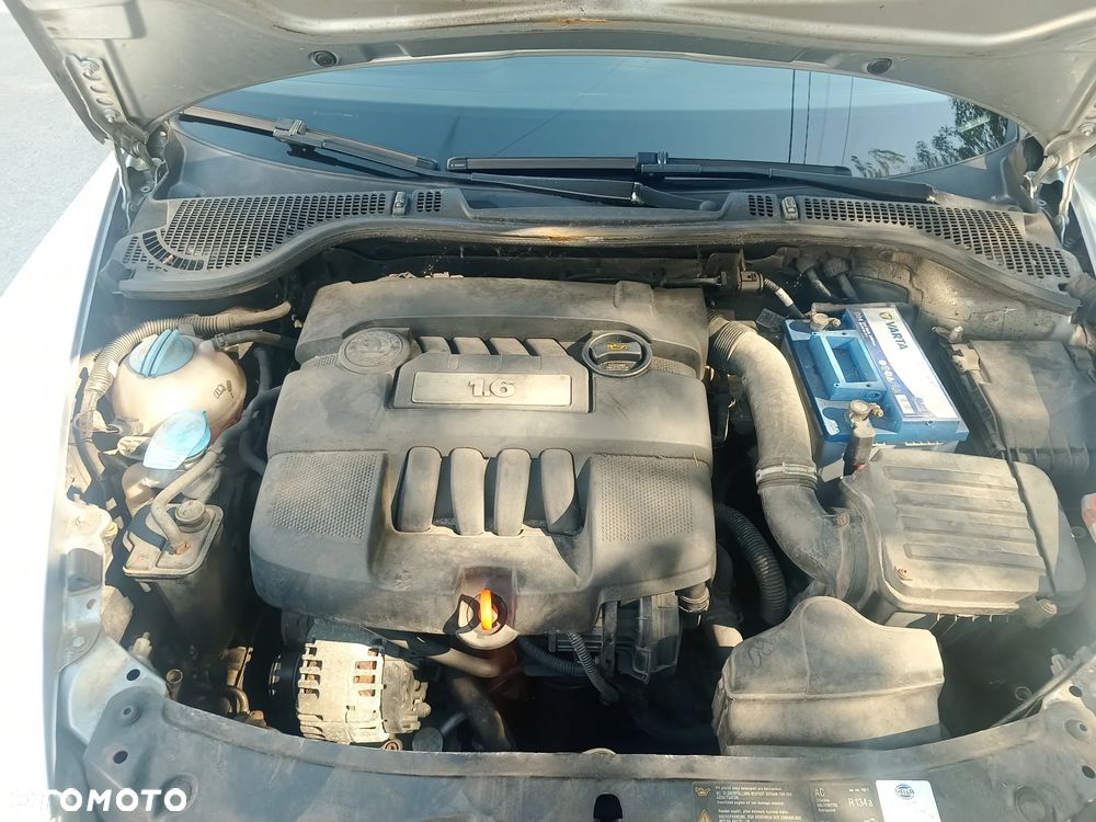 Skoda Octavia 1.6 Ambiente - 16