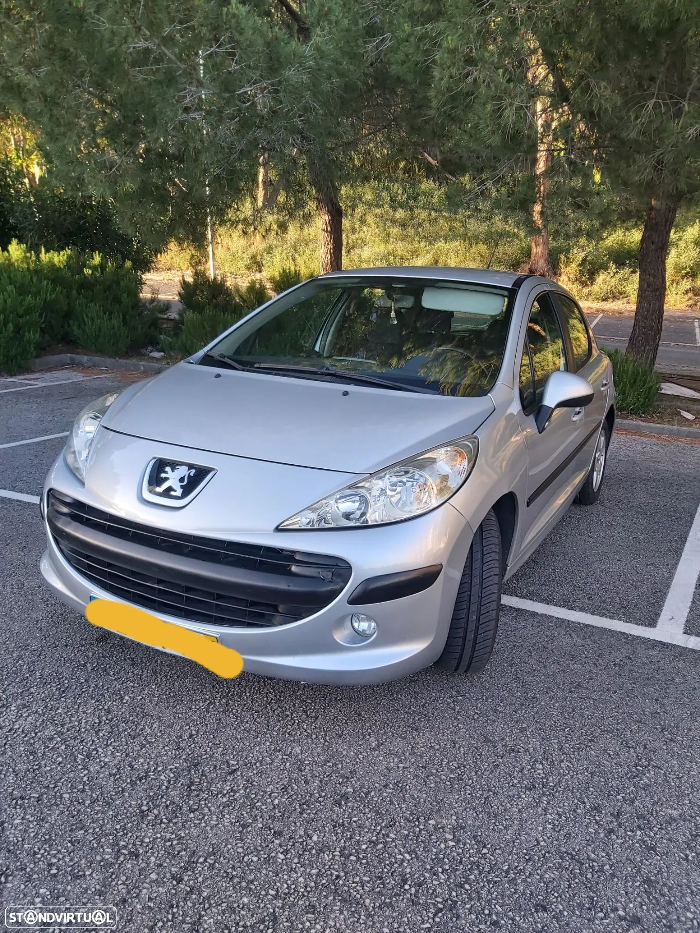 Peugeot 207 1.4 HDi Premium - 1
