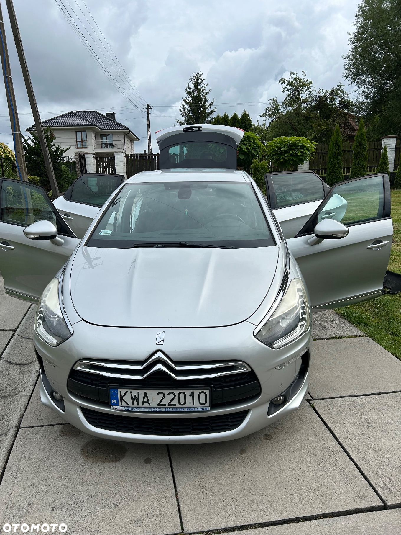 Citroën DS5 e-HDi 110 EGS6 Chic - 2