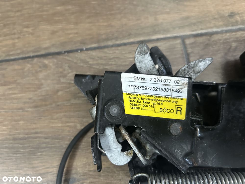 BMW 2 F45 ZAMEK MASKI LEWY PRAWY 737697702 737697802 ORG - 2