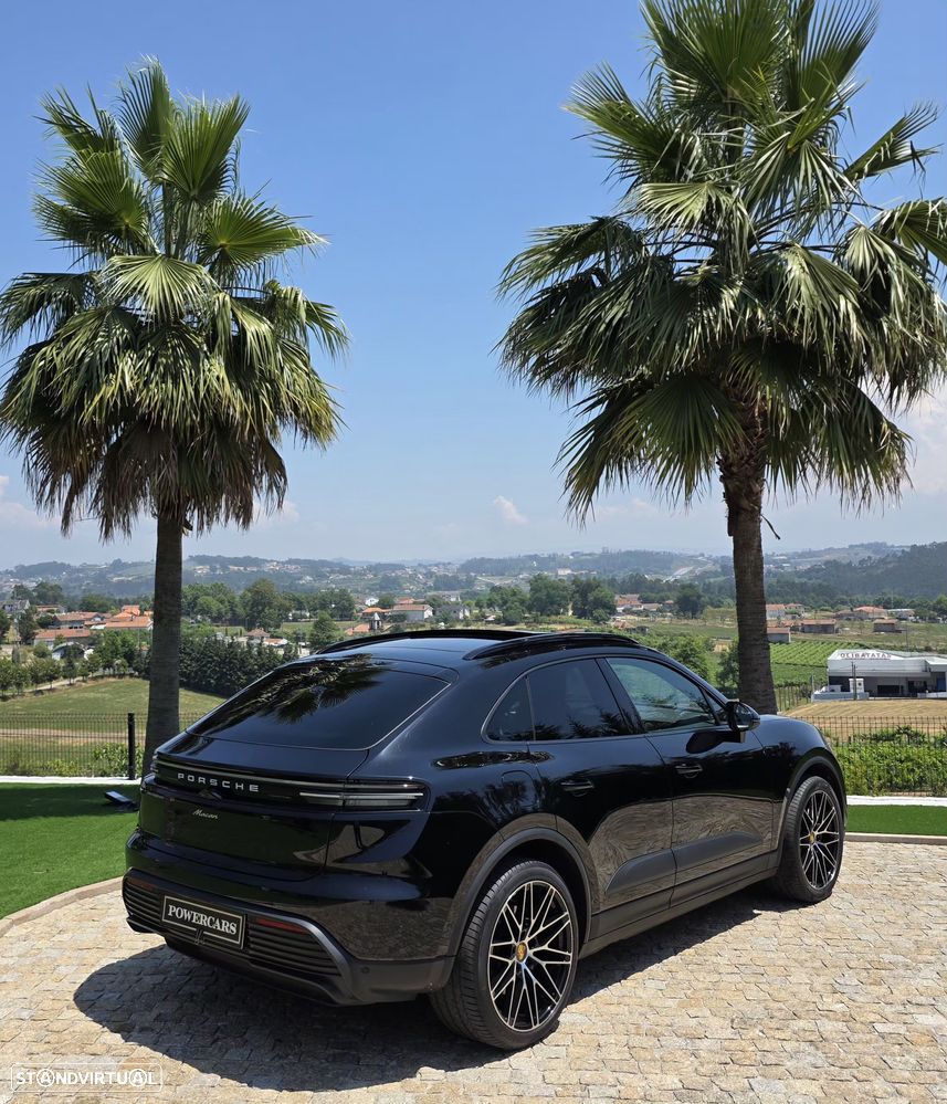 Porsche Macan Electric - 14