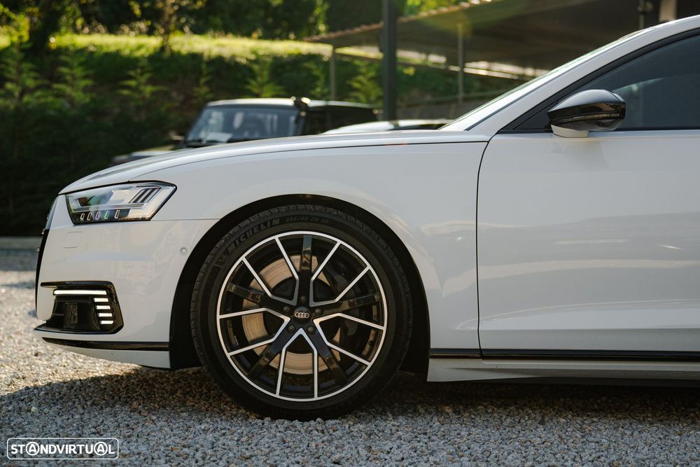 Audi A8 - 5