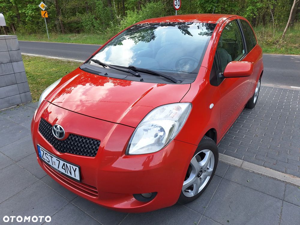 Toyota Yaris 1.3 Sol - 1