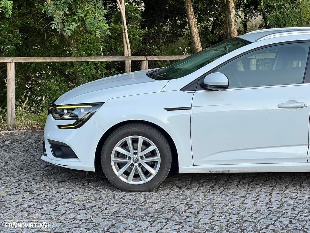 Renault Mégane Sport Tourer 1.5 dCi Limited EDC - 4