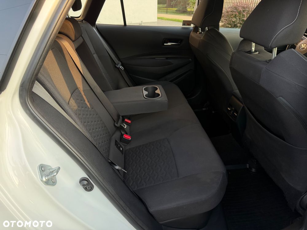Toyota Corolla 1.8 Hybrid Comfort - 21