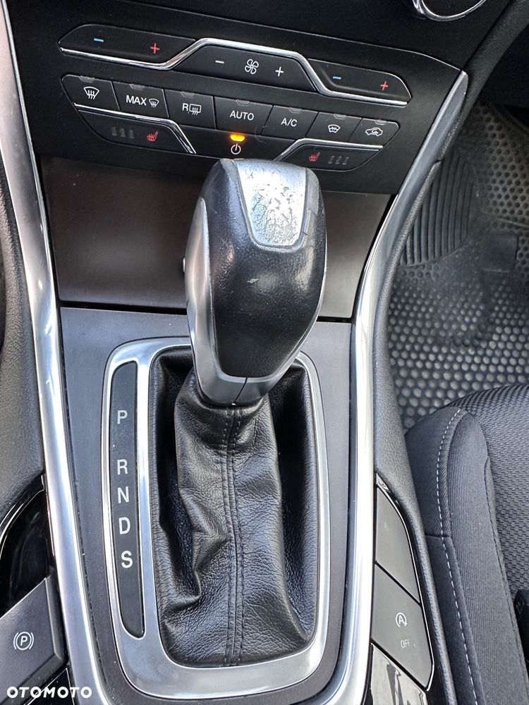 Ford S-Max 2.0 TDCi Bi-Turbo Titanium - 25