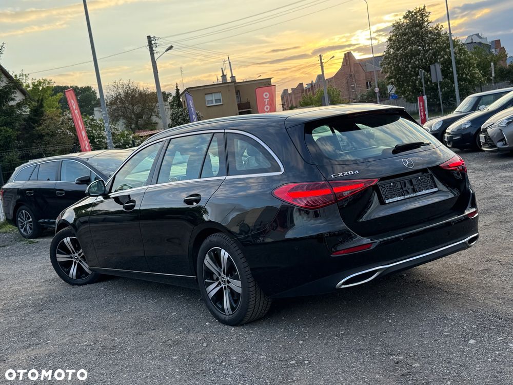 Mercedes-Benz Klasa C 220 d mHEV - 4