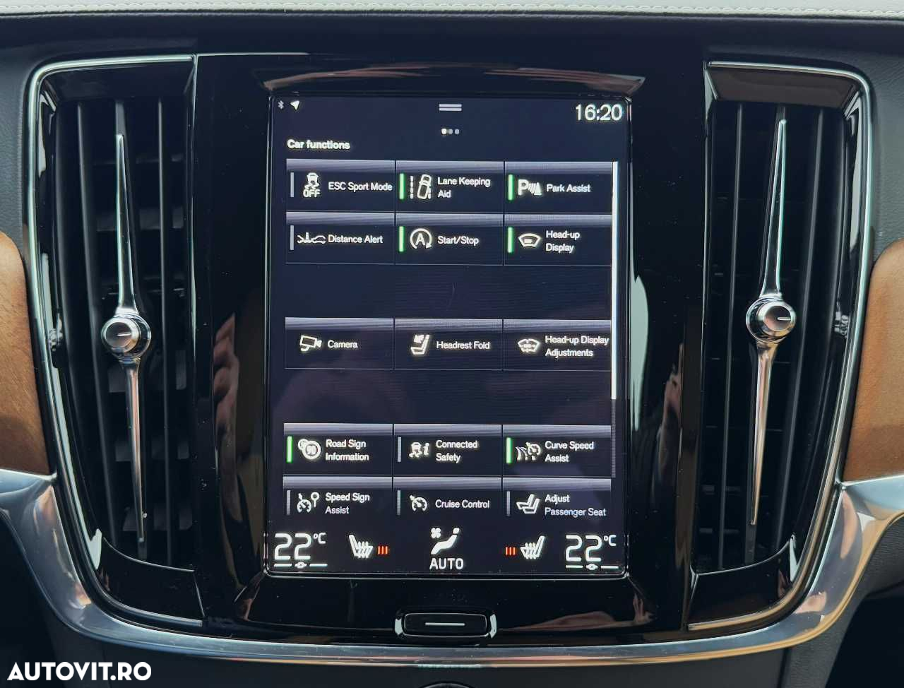 Volvo S90 D4 Inscription - 30