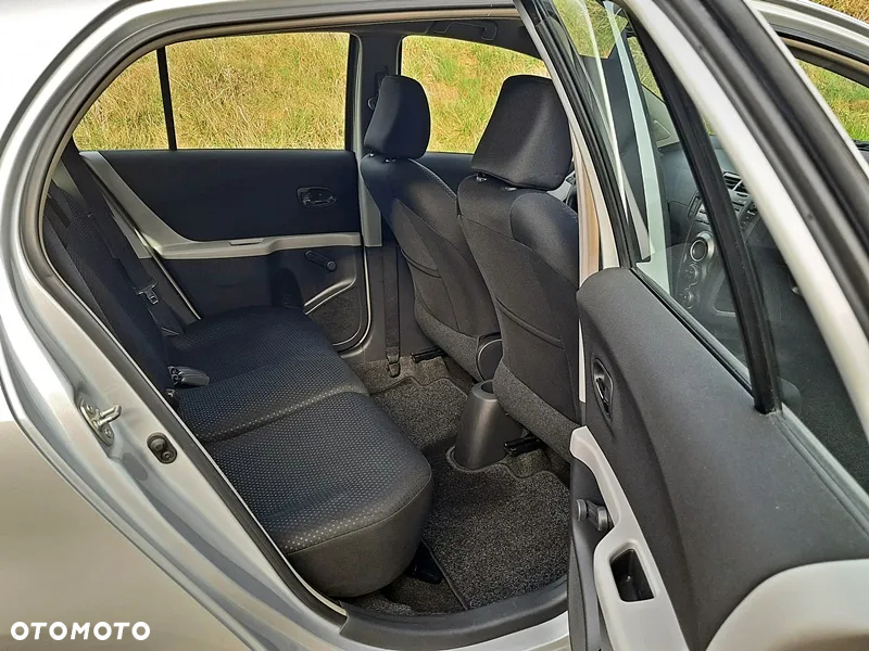 Toyota Yaris 1.33 Sol - 12