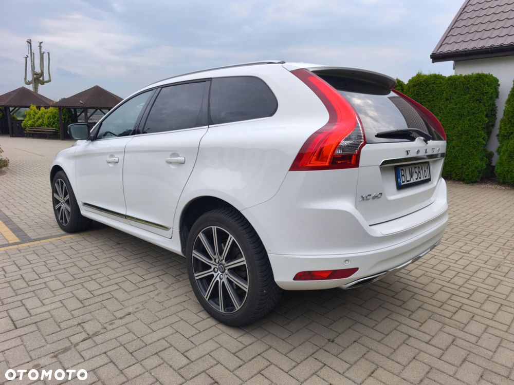 Volvo XC 60 D4 Geartronic Momentum - 3
